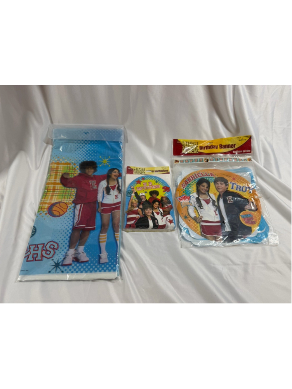 High School Musical Party Tablecloth, Banner Invites￼Theme Party